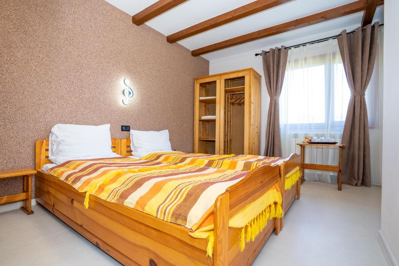Hotel Casa Nikita Vama Veche Zewnętrze zdjęcie